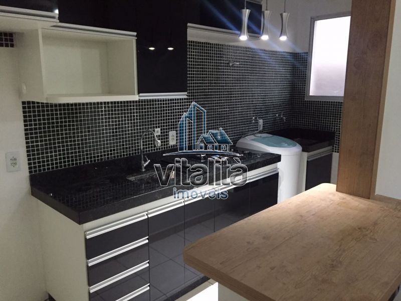 Apartamento à venda com 2 quartos, 40m² - Foto 2