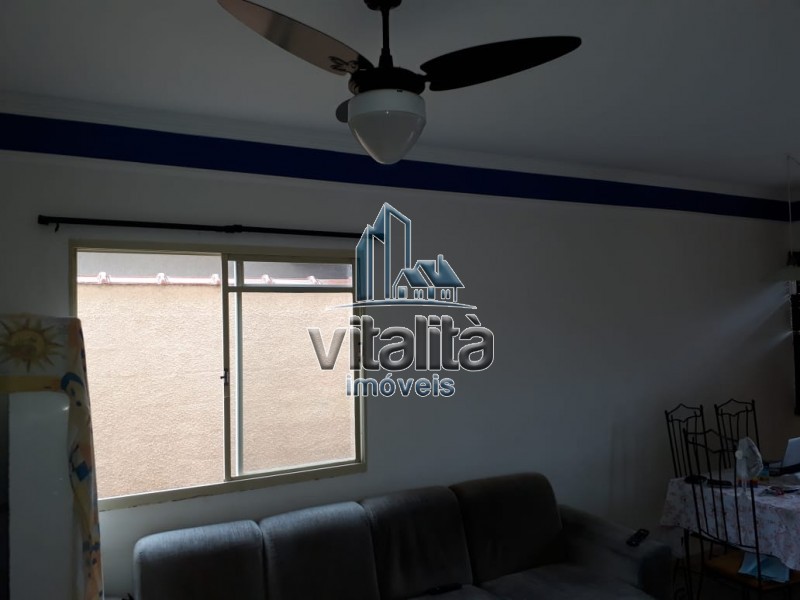 Casa à venda com 3 quartos, 200m² - Foto 4