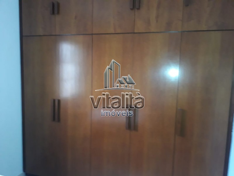 Casa à venda com 3 quartos, 200m² - Foto 7