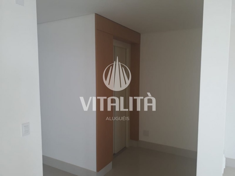 Apartamento à venda com 4 quartos, 245m² - Foto 3