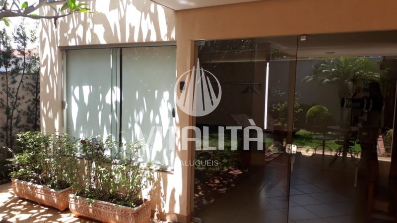 Casa à venda com 3 quartos, 210m² - Foto 10
