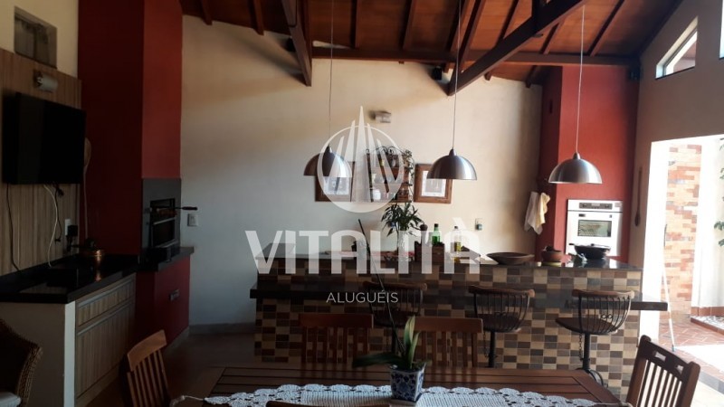 Casa à venda com 3 quartos, 210m² - Foto 6