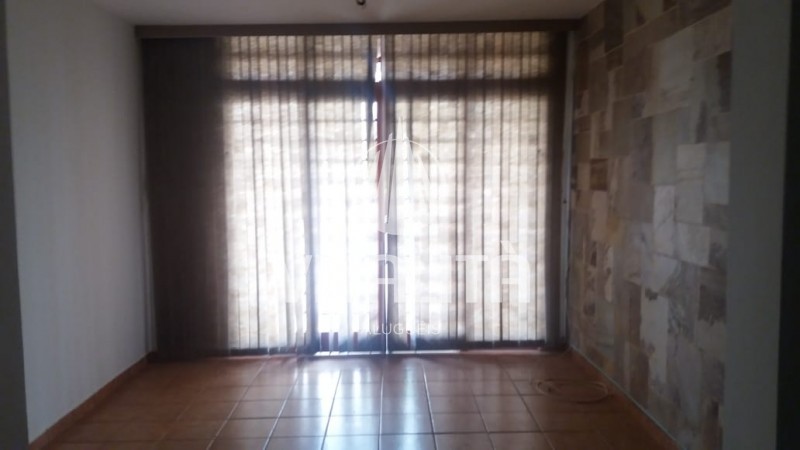 Casa, 4 quartos, 259 m² - Foto 2