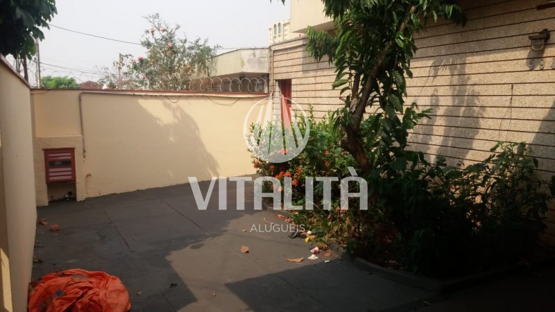 Casa, 4 quartos, 259 m² - Foto 1