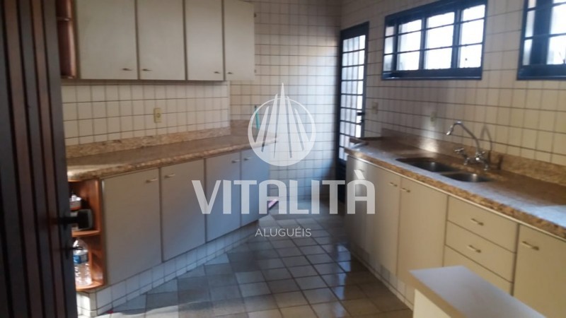 Casa à venda com 2 quartos, 318m² - Foto 12