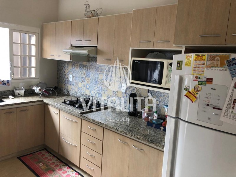 Casa à venda com 3 quartos, 182m² - Foto 7