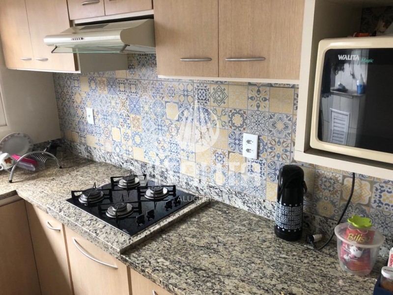 Casa à venda com 3 quartos, 182m² - Foto 6