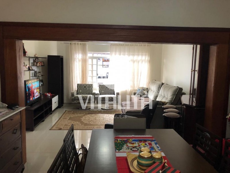 Casa à venda com 3 quartos, 182m² - Foto 4