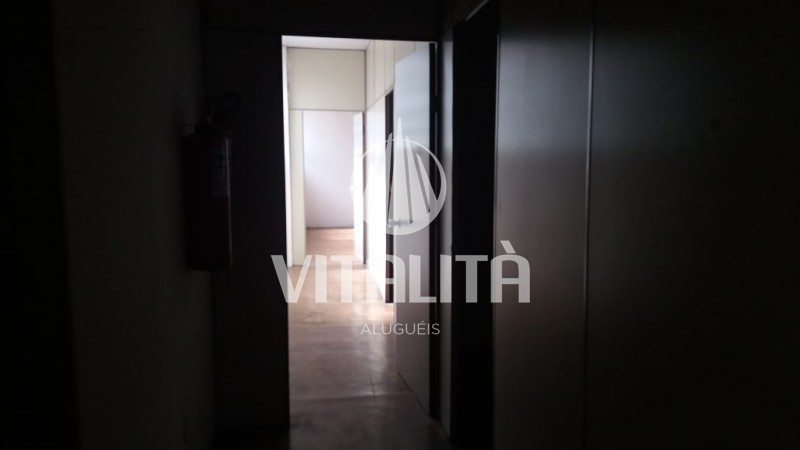 Prédio Inteiro para alugar, 750m² - Foto 6