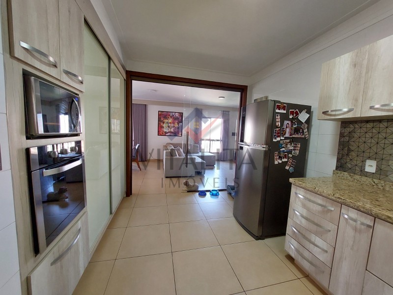 Apartamento à venda com 3 quartos, 142m² - Foto 26