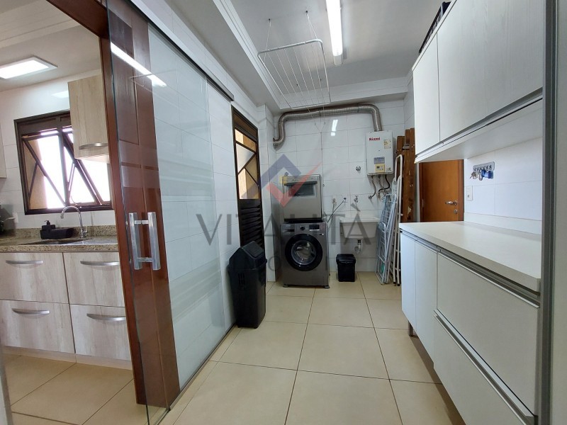 Apartamento à venda com 3 quartos, 142m² - Foto 33