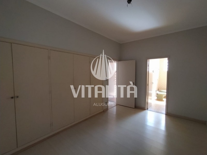 Casa para alugar com 3 quartos, 241m² - Foto 19