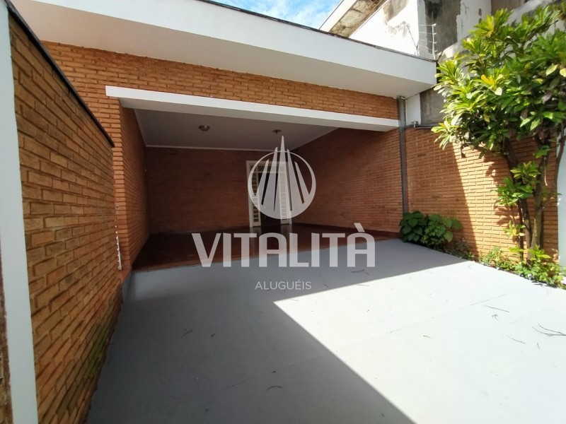 Casa para alugar com 3 quartos, 241m² - Foto 4