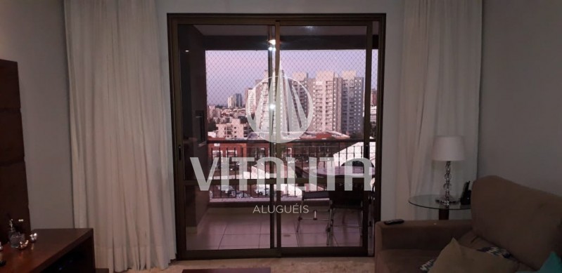 Apartamento à venda com 3 quartos, 111m² - Foto 2