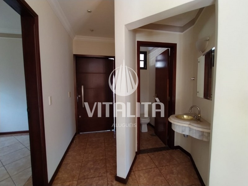 Casa, 3 quartos, 242 m² - Foto 4