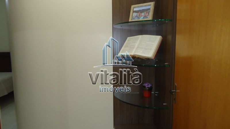 Casa à venda com 3 quartos, 270m² - Foto 11
