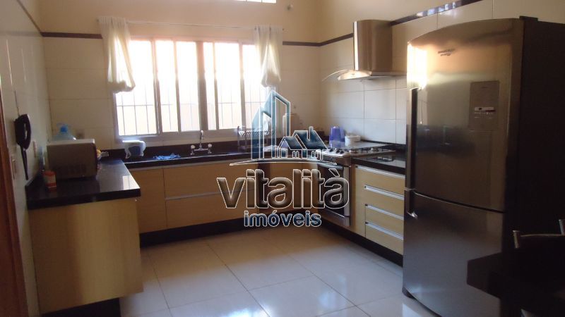 Casa à venda com 3 quartos, 270m² - Foto 17