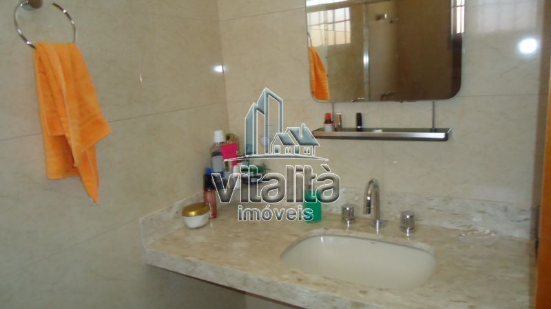 Casa à venda com 3 quartos, 270m² - Foto 6