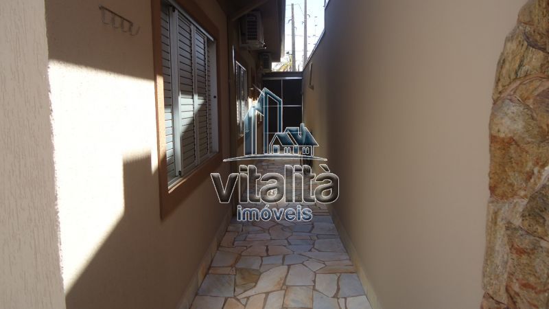 Casa à venda com 3 quartos, 270m² - Foto 35