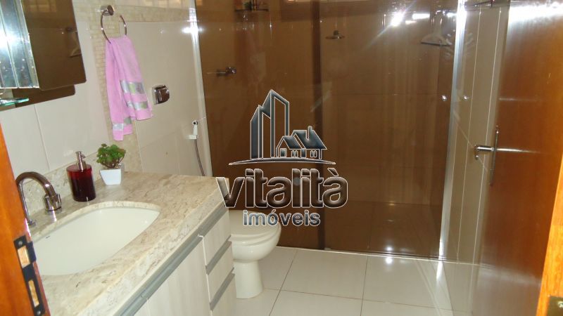 Casa à venda com 3 quartos, 270m² - Foto 26