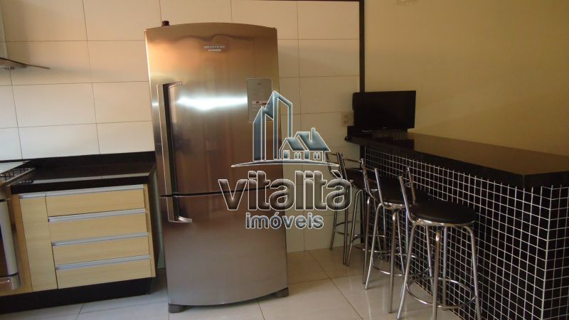 Casa à venda com 3 quartos, 270m² - Foto 20