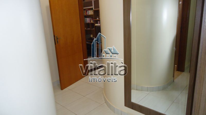 Casa à venda com 3 quartos, 270m² - Foto 10