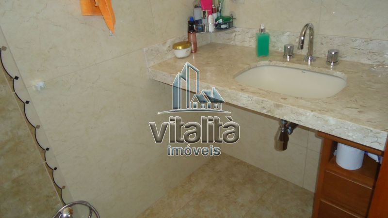Casa à venda com 3 quartos, 270m² - Foto 5