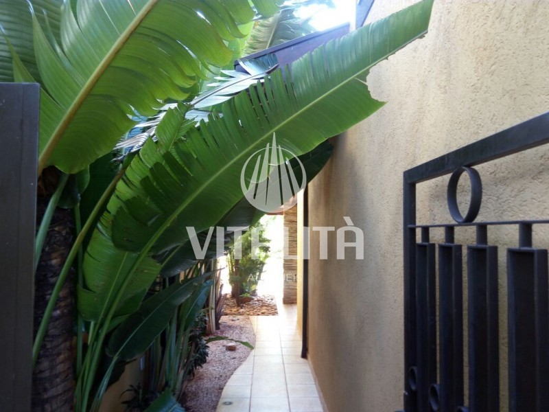 Casa à venda com 2 quartos, 330m² - Foto 4