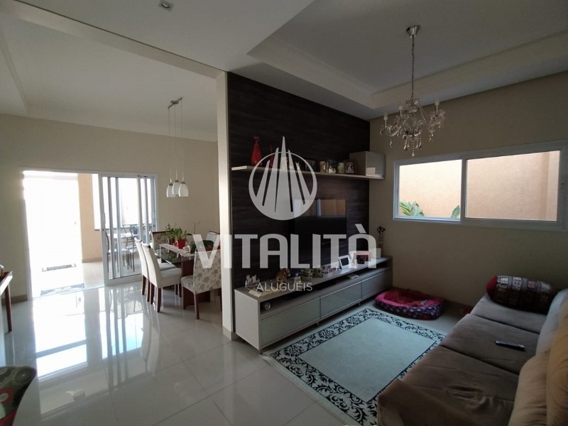 Casa à venda com 3 quartos, 226m² - Foto 2