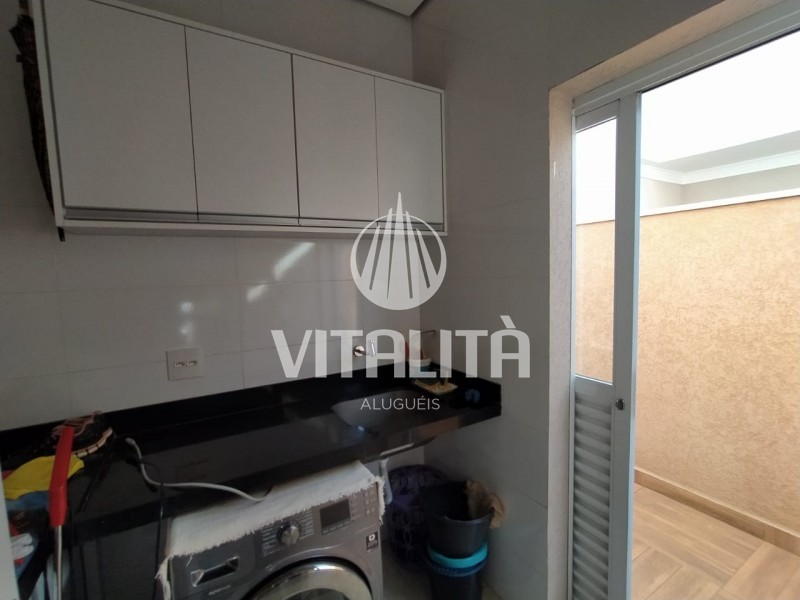Casa à venda com 3 quartos, 226m² - Foto 11