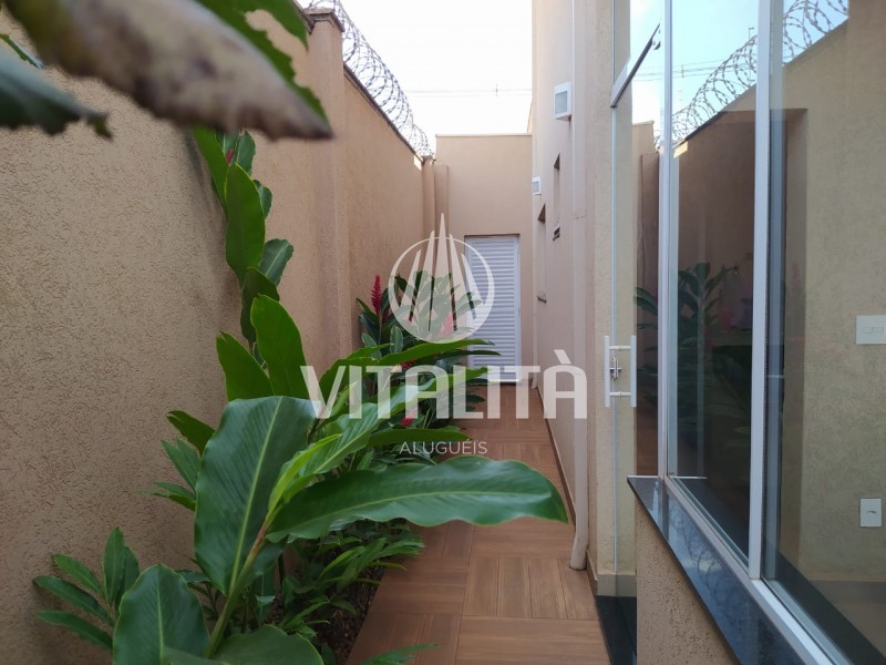 Casa à venda com 3 quartos, 226m² - Foto 32