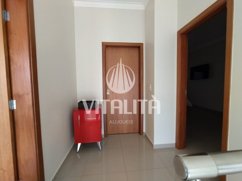 Casa à venda com 3 quartos, 226m² - Foto 16