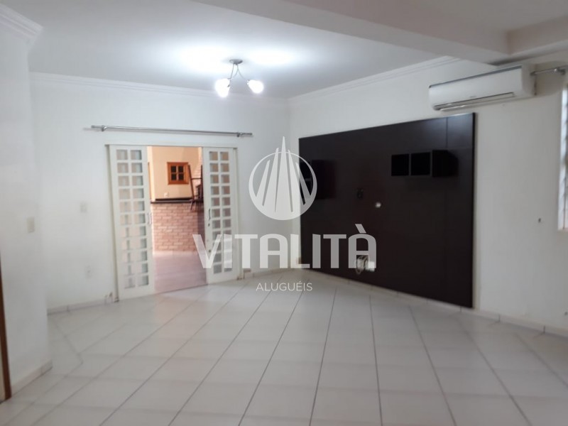 Casa, 3 quartos, 220 m² - Foto 4