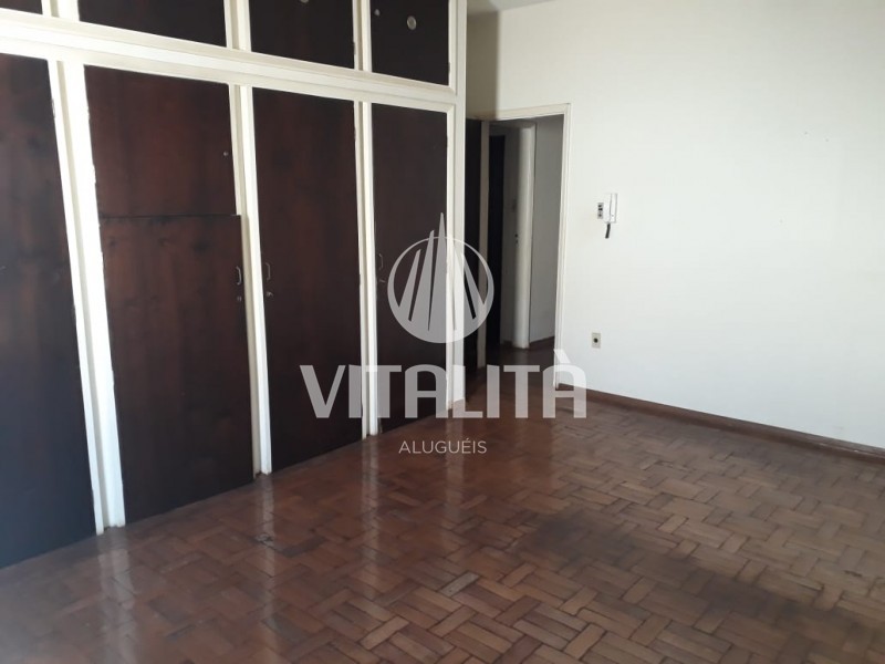 Casa à venda com 3 quartos, 226m² - Foto 17