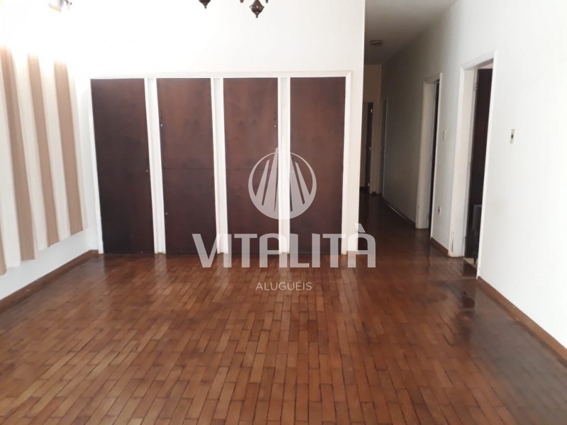 Casa à venda com 3 quartos, 226m² - Foto 19
