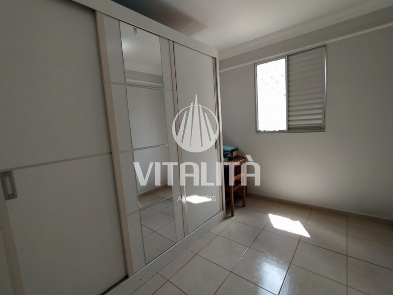 Apartamento à venda com 2 quartos, 76m² - Foto 5