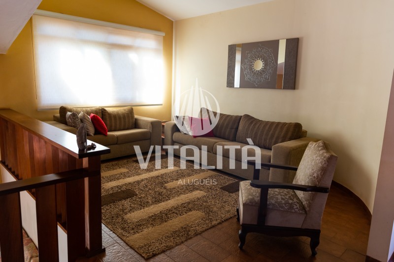 Casa à venda e aluguel com 3 quartos, 432m² - Foto 1