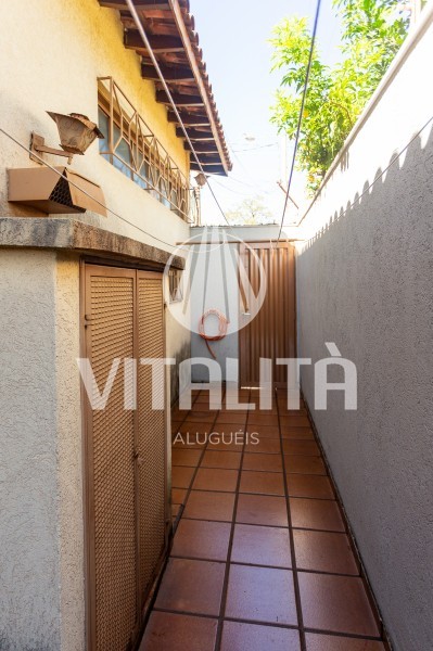 Casa à venda e aluguel com 3 quartos, 432m² - Foto 23