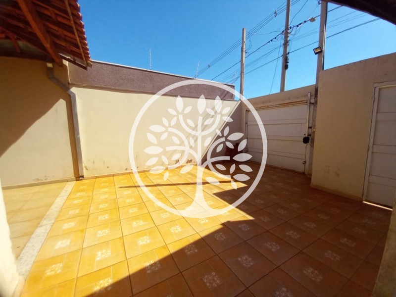 Casa à venda com 2 quartos, 150m² - Foto 4