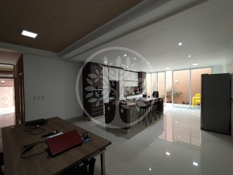 Casa, 4 quartos, 207 m² - Foto 4