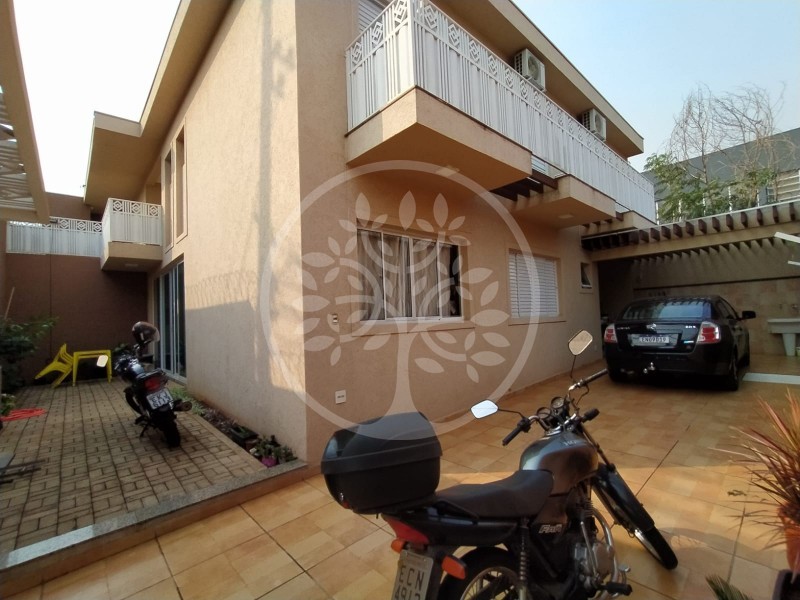 Casa, 4 quartos, 207 m² - Foto 2