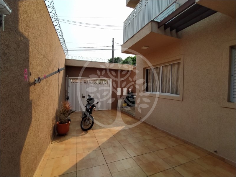 Casa, 4 quartos, 207 m² - Foto 3