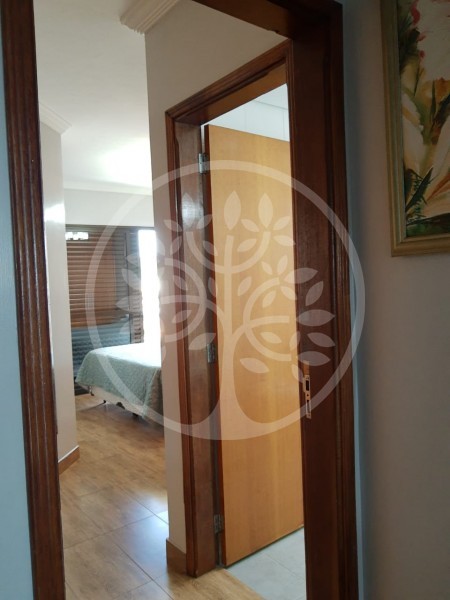 Apartamento à venda com 3 quartos, 122m² - Foto 18