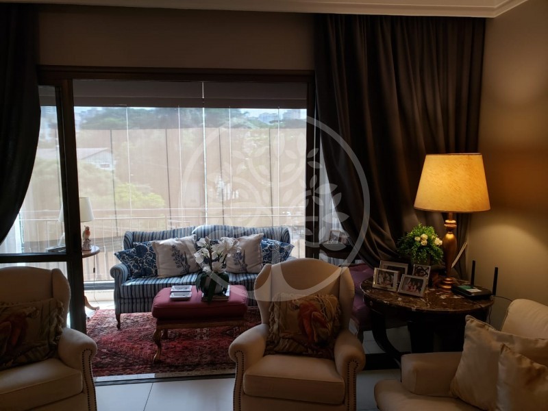 Apartamento à venda com 3 quartos, 142m² - Foto 4
