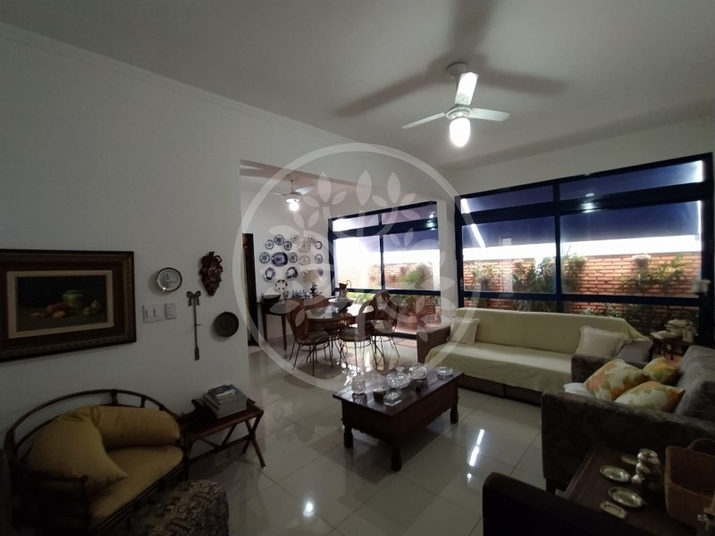 Casa, 3 quartos, 213 m² - Foto 2