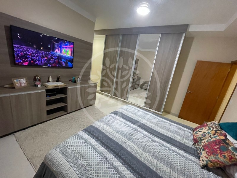 Casa, 3 quartos, 240 m² - Foto 17