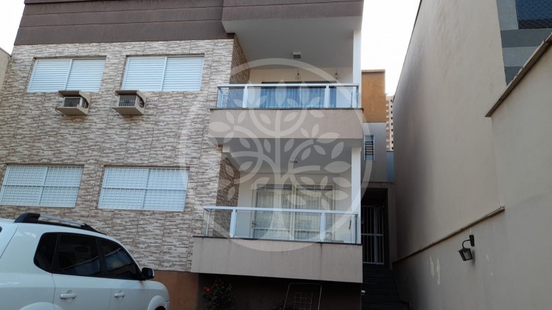 Apartamento à venda com 2 quartos, 72m² - Foto 1