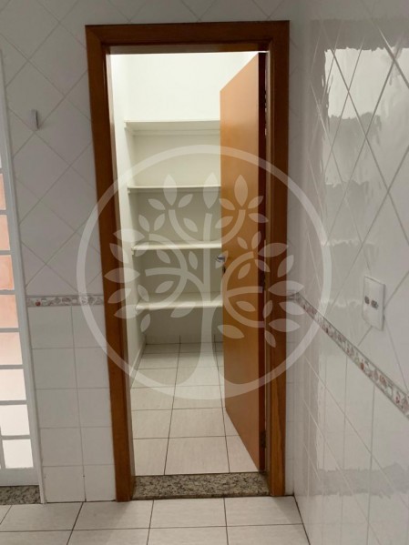 Casa, 4 quartos, 250 m² - Foto 11