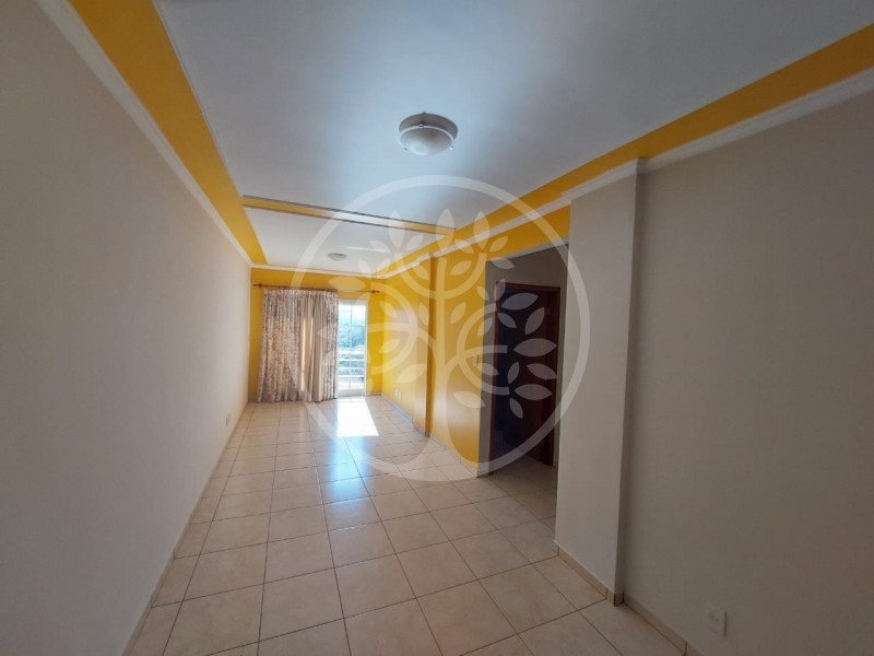 Apartamento à venda com 2 quartos, 68m² - Foto 3