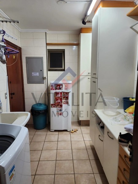 Apartamento à venda com 4 quartos, 196m² - Foto 8
